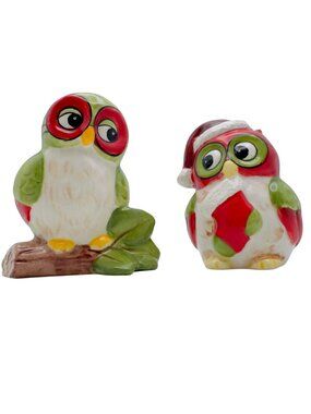 Cosmos Gifts Ceramic Christmas Owl Salt And Pepper Shaker Set Green & Red 3"